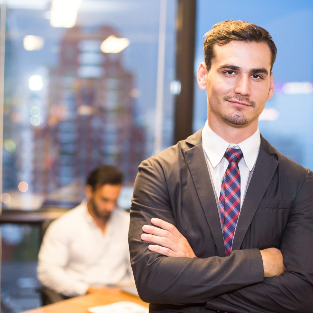 confident-man-in-suit-at-modern-workplace-2026-01-11-09-13-11-utc